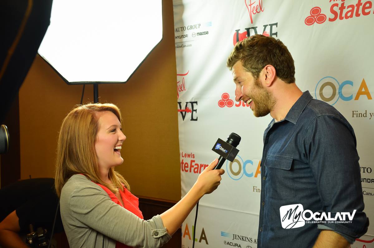 Tori Petry interviews Brett Eldredge